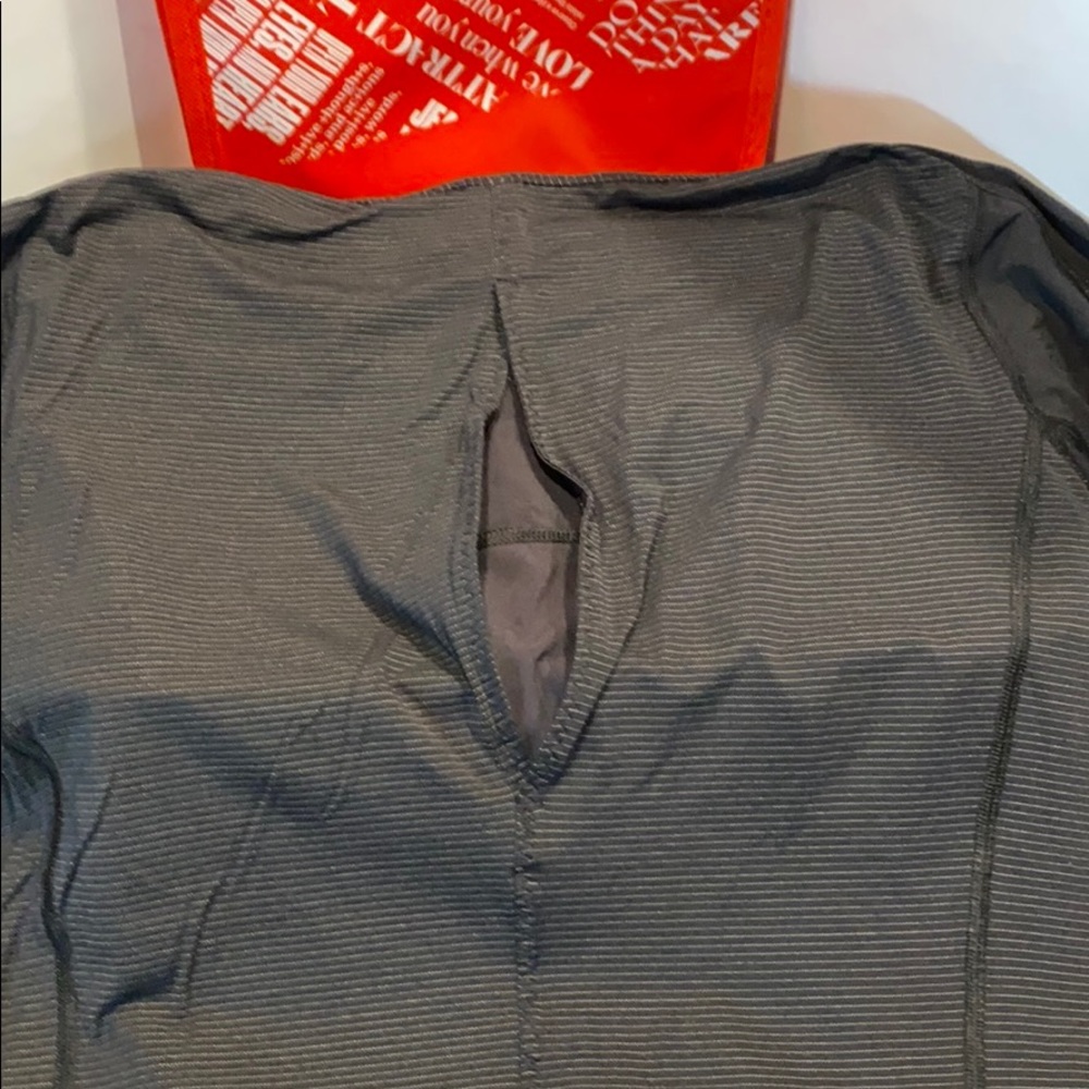 Lululemon top - Picture 3 of 5